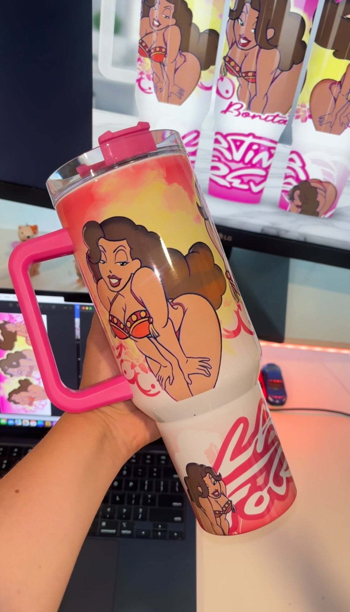 Bonita 40 oz tumbler | Karol G