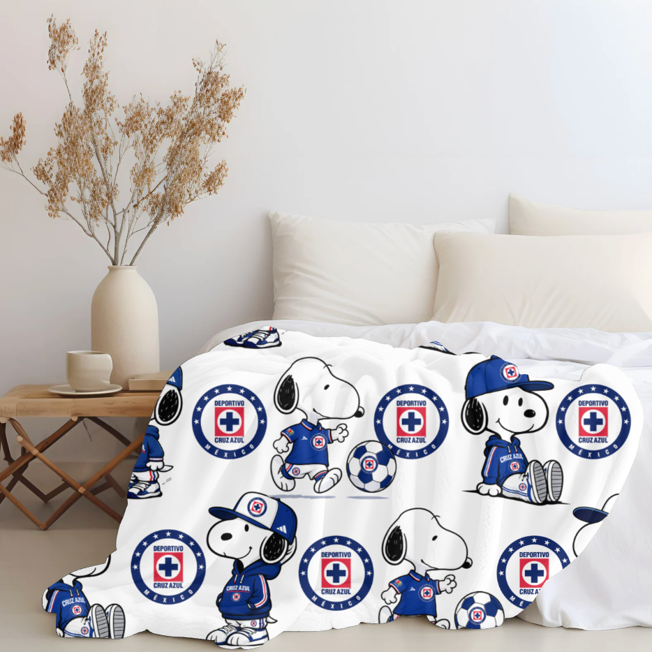 Snoopy x Cruz Azul Plush blanket