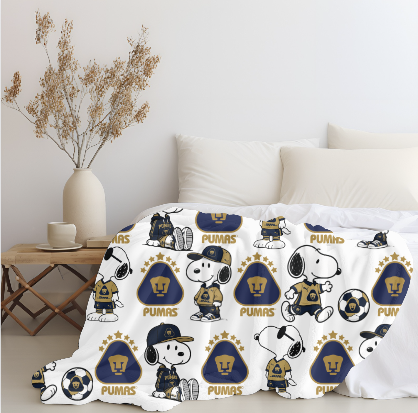 Snoopy x Pumas Plush Blanket