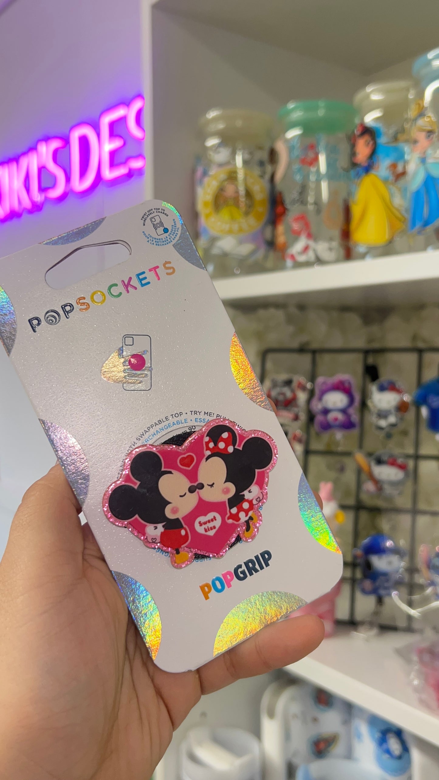 Cartoon Love Popsocket