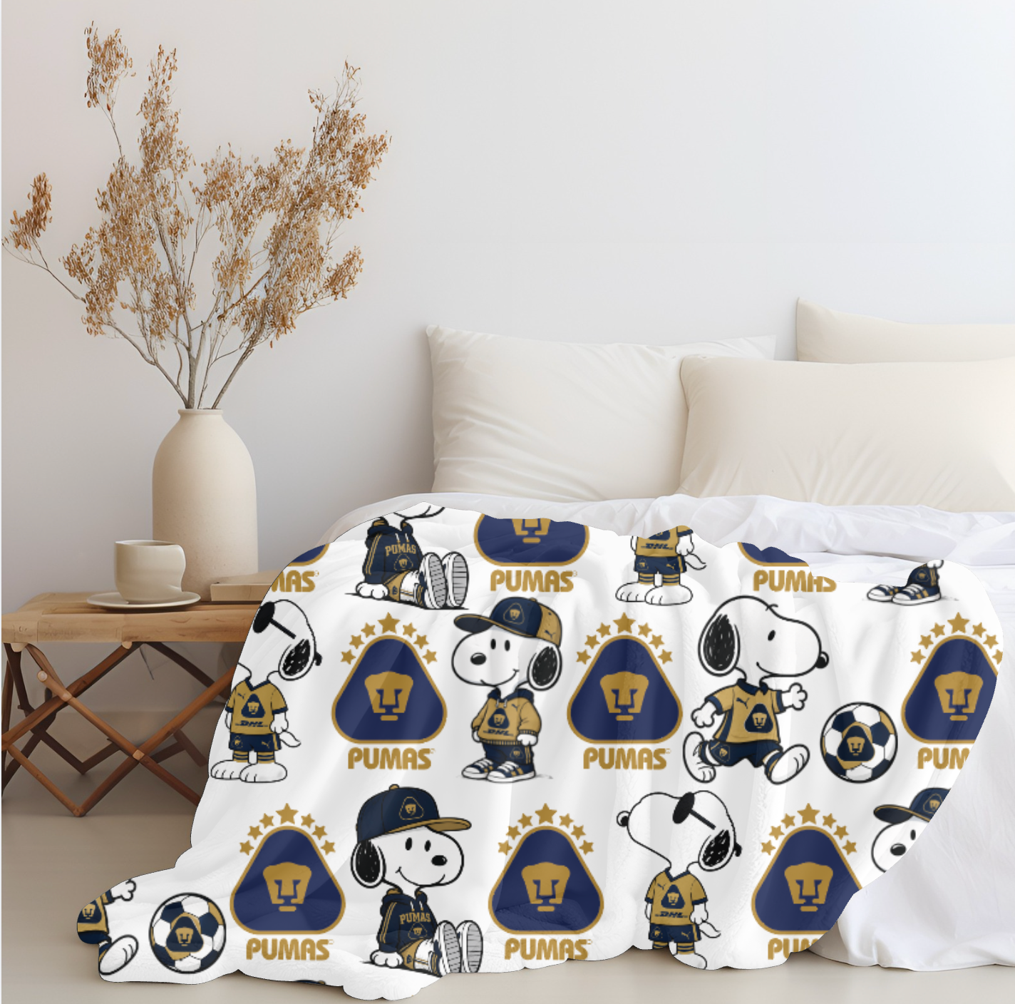 Snoopy x Pumas Plush Blanket